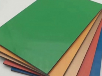 《一种建筑幕墙材料—防火铝塑板》